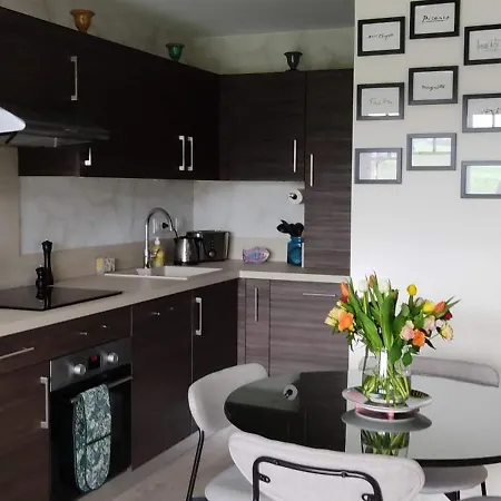 Le Val 004, Appart. Neuf, Jardin, Parking Апартаменты *