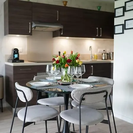 Le Val 004, Appart. Neuf, Jardin, Parking