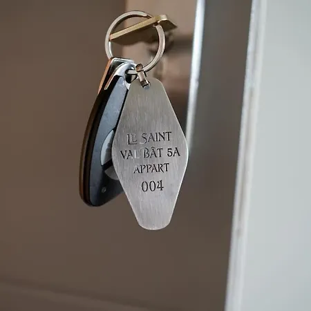 Le Val 004, Appart. Neuf, Jardin, Parking Appartement