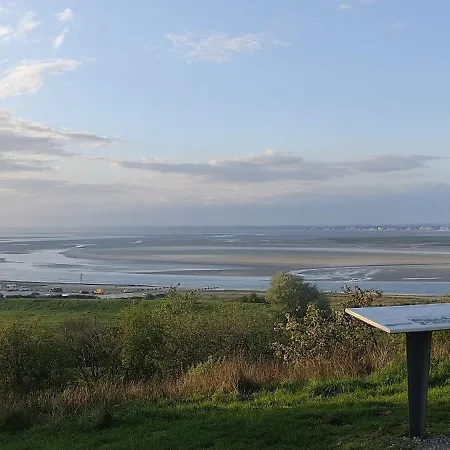 Le Val 004, Appart. Neuf, Jardin, Parking Апартаменты *